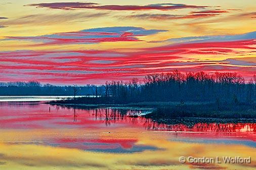 Rideau Canal Sunrise_30635.jpg - Photographed along the Rideau Canal Waterway near Smiths Falls, Ontario, Canada.